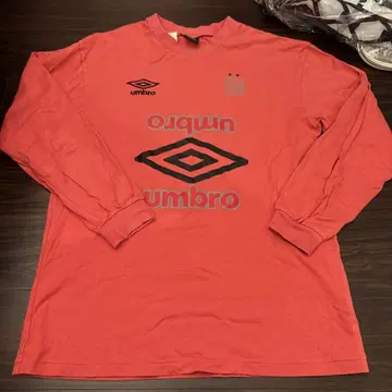 umbro 엔 콜라보 빨간색 긴팔 티셔츠