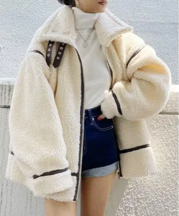 GYDA 보아 플리스 자켓 아이보리