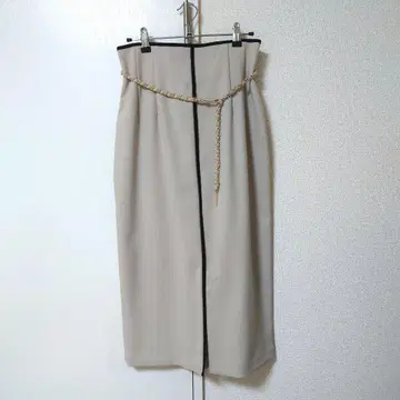 저스길리티 타이트 스커트