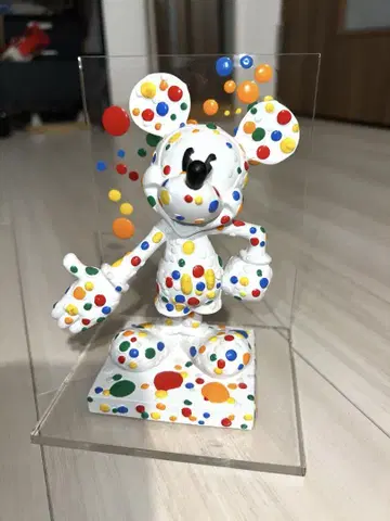 미키 스컬프처 윌라드슨