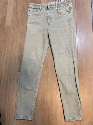 ZARA 라이트 베이지 그린 핏 스키니 데님 사이즈 S
