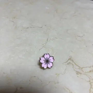 벚꽃 디자인 핀 배지