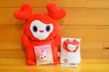 TWICE LOVELYS 봉제 인형, 패스 케이스, 헤어핀 3종 세트