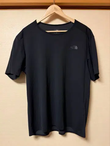 THE NORTH FACE 테크 크라운 T셔츠 블랙