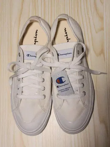 [ 새상품 ] Champion 스니커즈 25cm 문스타 챔피온 화이트
