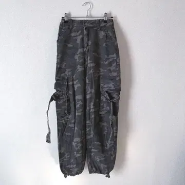 SHEIN 카모 프린트 플랩 포켓 카고 청바지 25