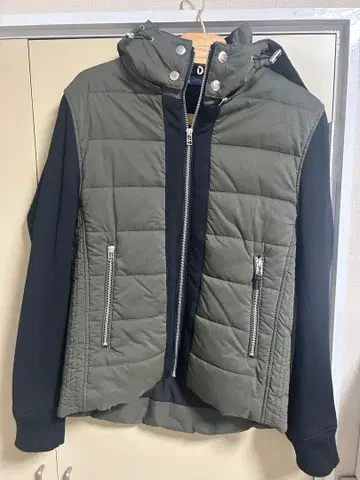 Cagorganic 후드 부착 다운 자켓 M 사이즈