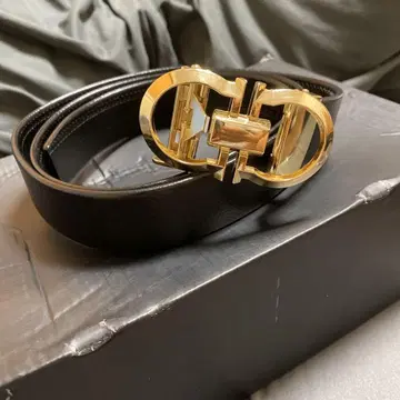 Ferragamo 블랙 가죽 벨트 골드 버클