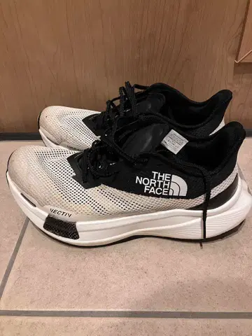 THE NORTH FACE VECTIV 트레일 러닝화