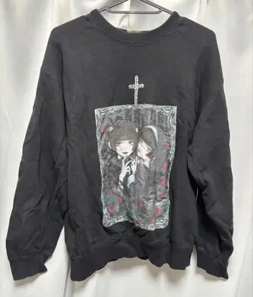 백설공주 고딕 그래픽 프린트 맨투맨