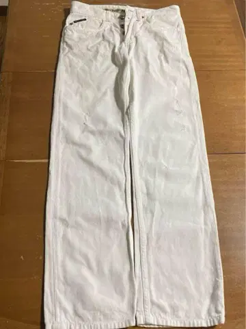 D&G 화이트 데미지 가공 스트레이트 청바지