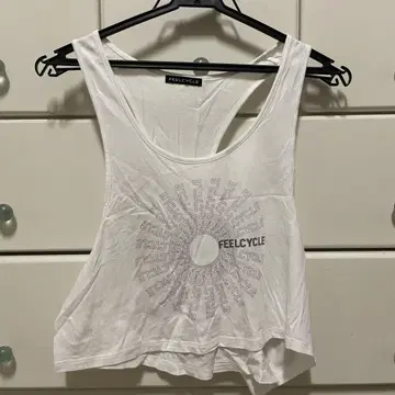 FEELCYCLE 화이트 탱크탑