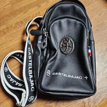 까스텔바작 할로겐 미니 바디백 핸드백