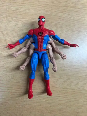 식스 암 스파이더맨 마블 레전드