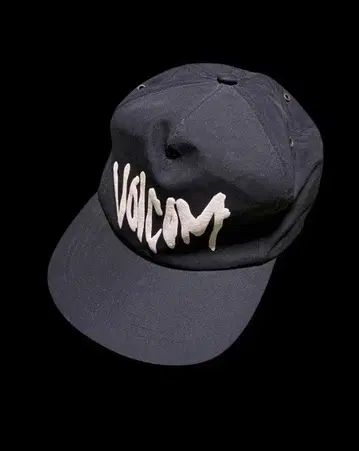 VOLCOM CAP 80s 90s