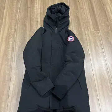 Canada Goose Arctic Program 블랙 다운 자켓