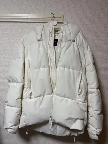 ZARA 후드 부착 화이트 다운 자켓