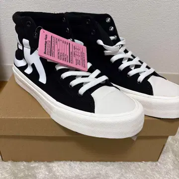 STRAYE VENICE BLACK OG 캔버스 가격 인하 중!