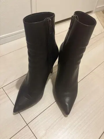DIANA 스틸레토 숏부츠 블랙 23cm