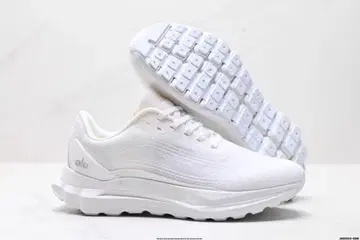 alo Runner 화이트 스니커즈