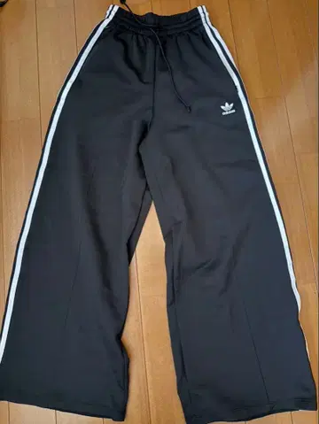 adidas 블랙 팬츠 S