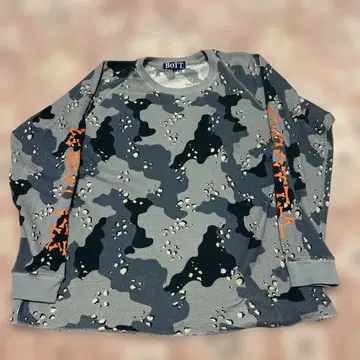 BOTT 카모 패턴 L 사이즈 긴팔 티셔츠