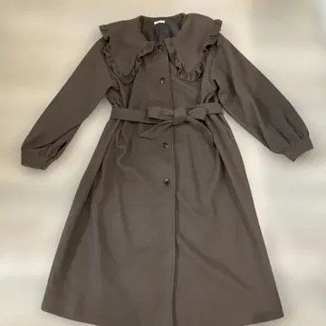 apres jour 초콜릿 브라운 프릴 카라 부착 롱 코트