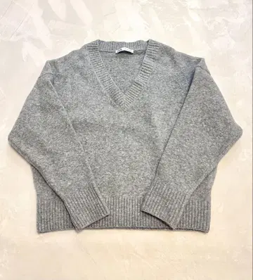 자라 ZARA 자라 V넥 니트 스웨터 그레이 M 사이즈