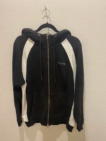 르세라핌 집업 후드티 Le Sserafim