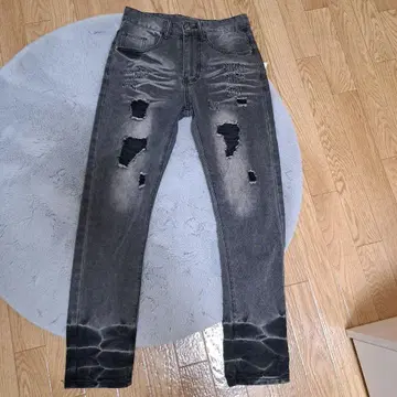 데미지 가공 다크 그레이 스키니 청바지 28