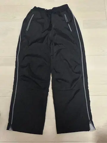 사이드 라인 블랙 팬츠