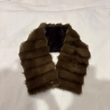 ANTEPRIMA 브라운 퍼 스카프