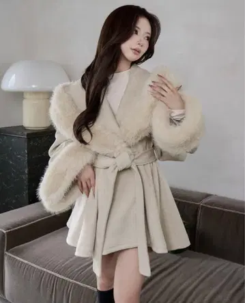 Darich 다리치 허리 벨트 프린세스 라인 코트 BEG 베이지