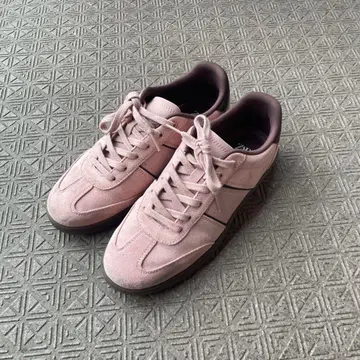 [주말 한정 10% 할인] ZARA 핑크 스니커즈