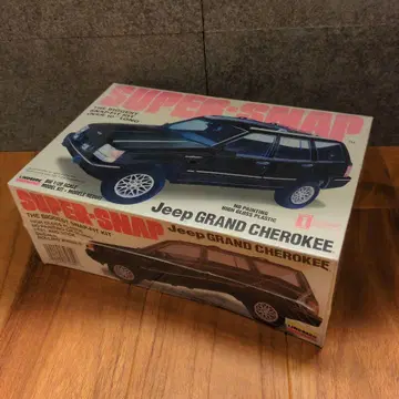 지프 그랜드 체로키 프라모델 스냅핏