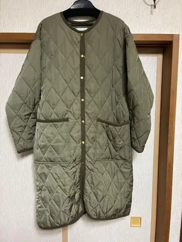 테치치 테라스 노카라 파이핑 퀼팅 코트 카키