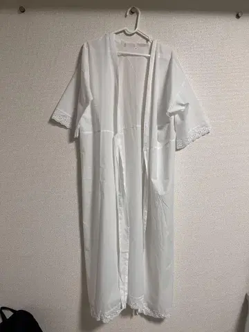 화이트 레이스 부착 일본 의류 이너