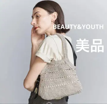 [ 새상품급 ] BEAUTY&YOUTH 메탈릭 코드 미니 토트백 실버