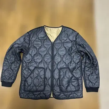 BURLAP OUTFITTER 프리마 로프트 내장 리버서블 퀼팅