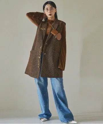Ameri UND MANY MOTIF BUTTON VEST