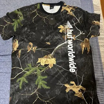 HUF Realtree Peak Logo 티셔츠 L 사이즈