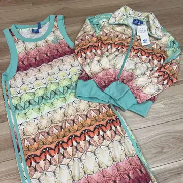adidas 멀티 컬러 셋업