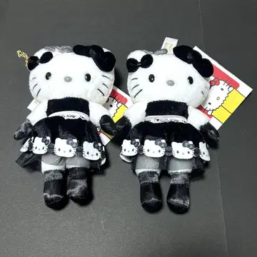 헬로키티전 교토 마스코트 키링 모노톤 드레스 2개 세트