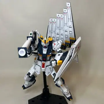 RG 뉴 건담 조립 완료