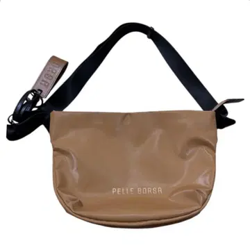 새상품급 PELLE BORSA 치아즈 숄더백 (라이트 브라운)