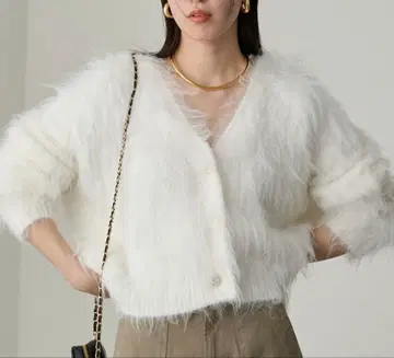 loungedress 페더 숏 가디건 화이트