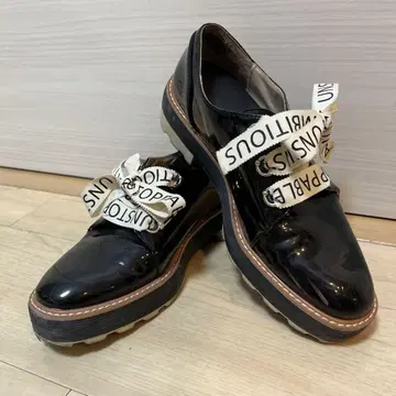 ZARA 블랙 로퍼