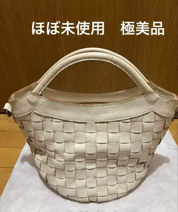 [ 컨디션 최상, 거의 미사용 ] 쥬케로 휠라 메쉬 백 화이트 소가죽