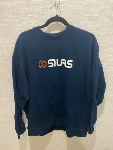 SILAS 네이비 맨투맨 M 사이즈