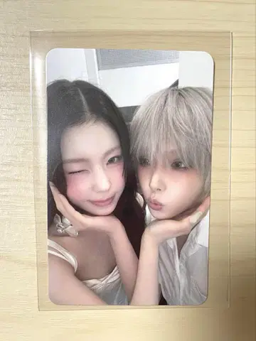 NMIXX 엔믹스 Blue Valentine 트레이딩 카드 규진 지우